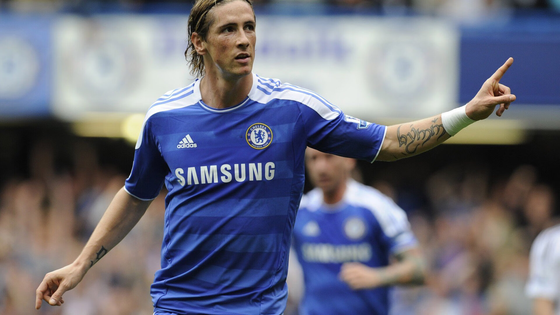 新闻中心智能终端新系列亮相展会,智能新闻传播方向是什么